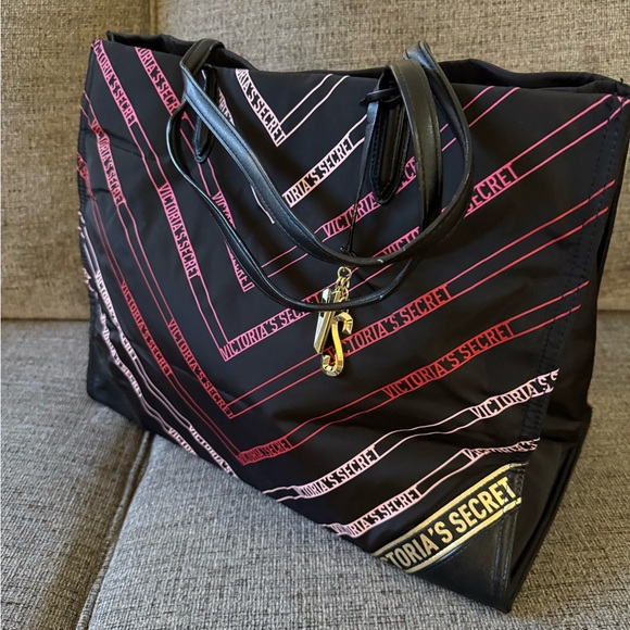 Victoria's Secret Chevron Black and Pink Tote - Picture 2 of 6